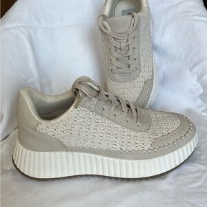 Dolce Vita Fay Sneakers